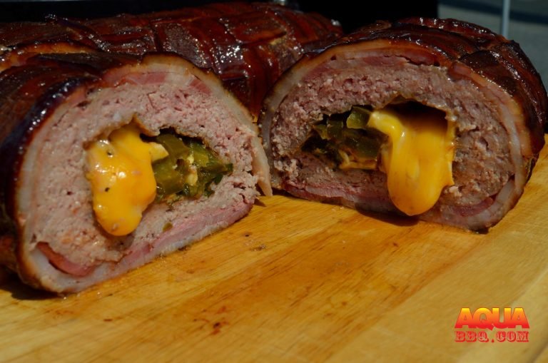 Primo Grill Smoked BBQ Bacon Cheeseburger Fatty AQUA BBQ